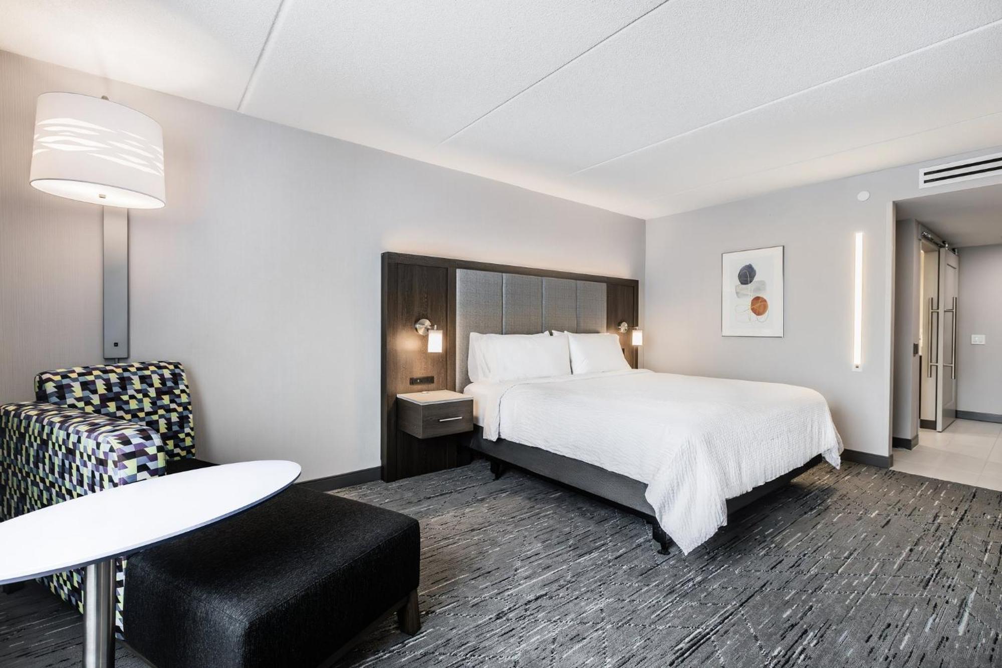Holiday Inn Express & Suites - Toronto Airport South By Ihg Esterno foto