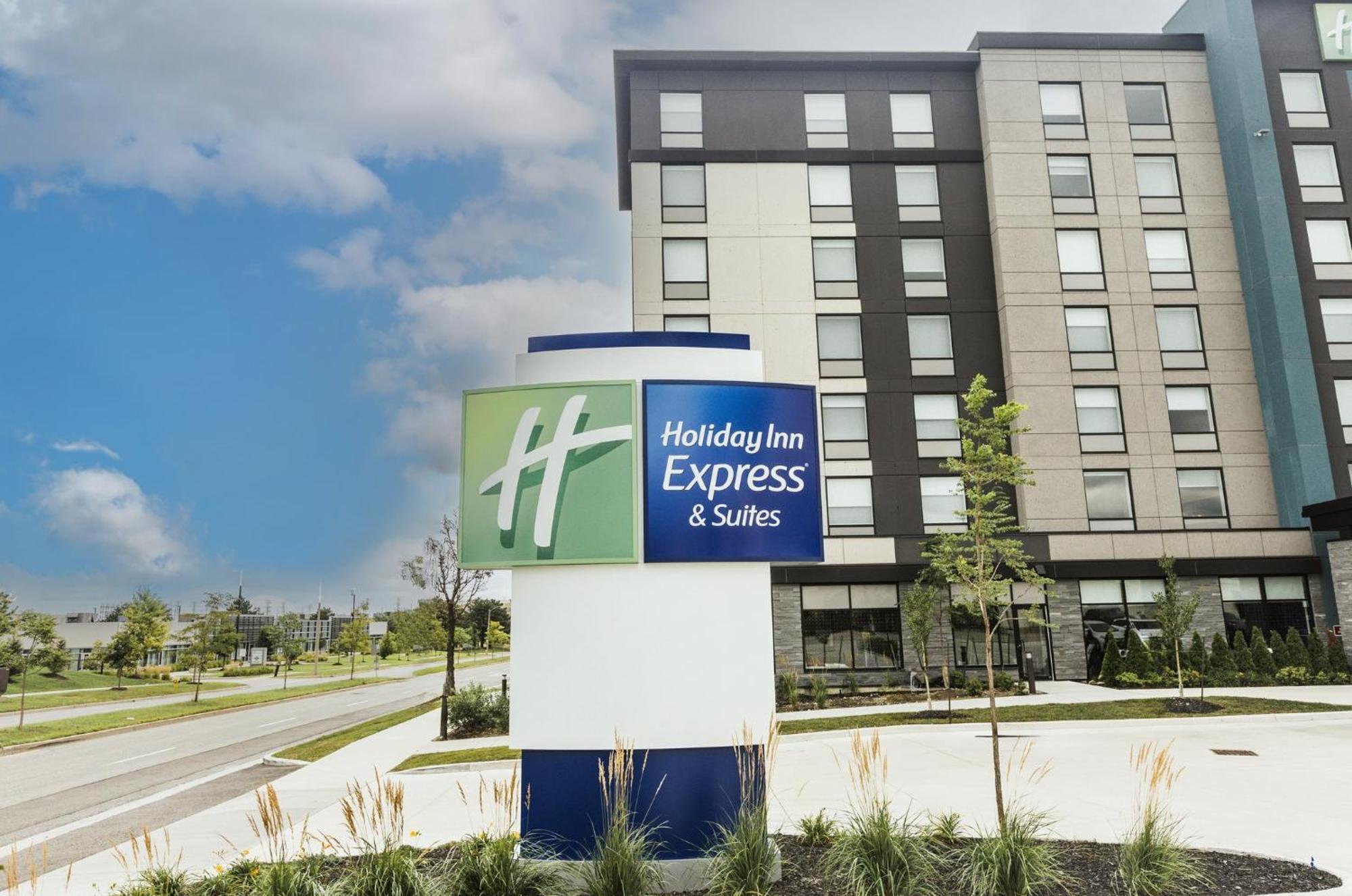 Holiday Inn Express & Suites - Toronto Airport South By Ihg Esterno foto